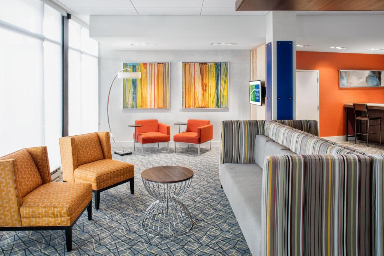 Holiday Inn Express East Peoria - Riverfront By Ihg Екстер'єр фото